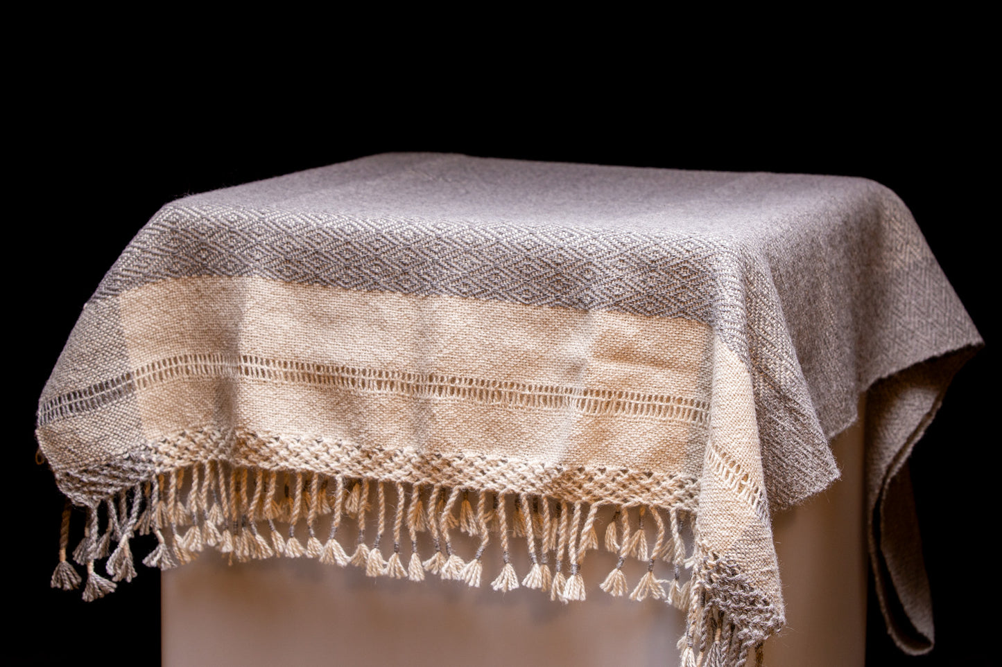 Alpaca Shawl - Natural Grey White Partridge