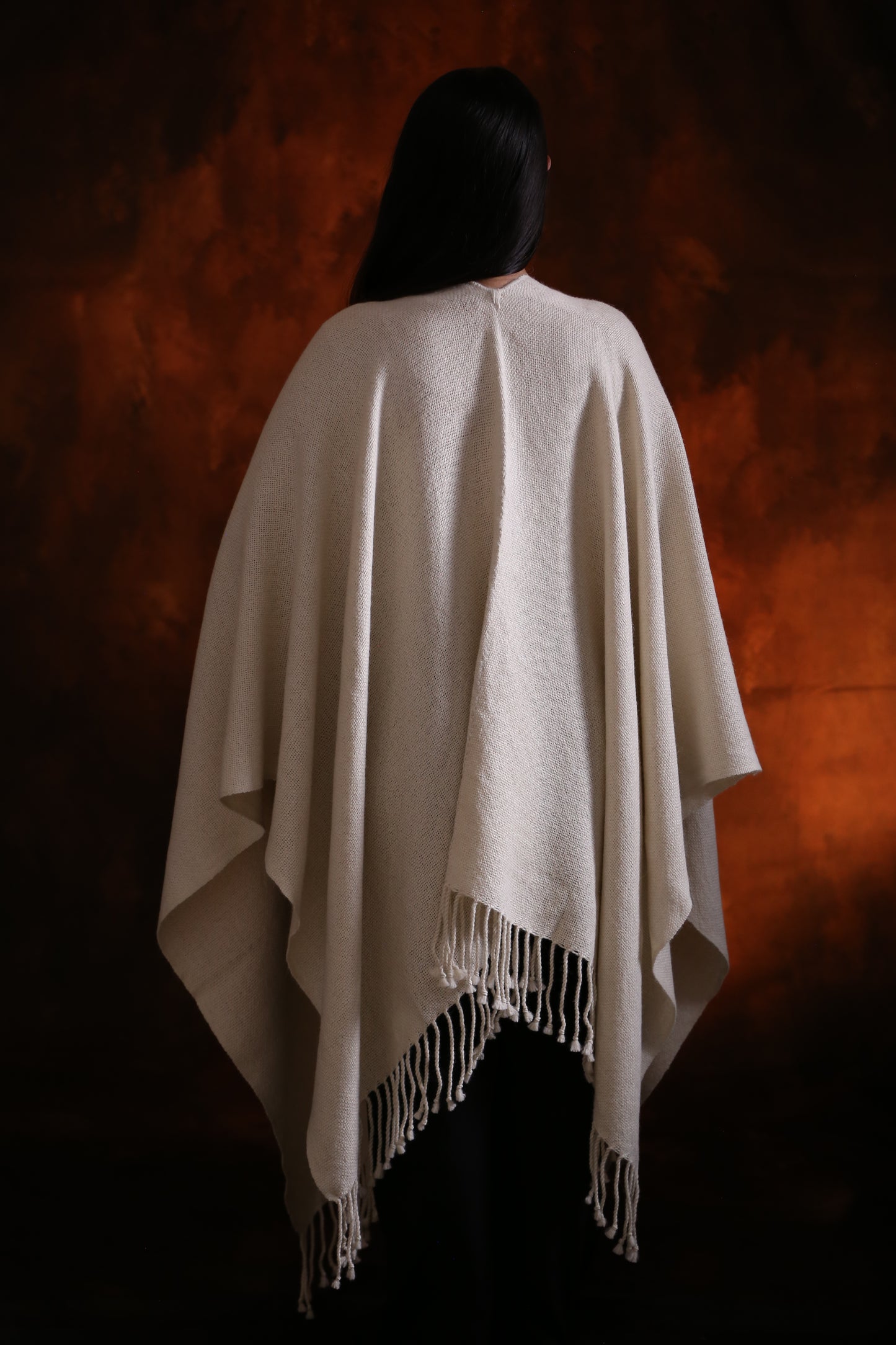 Alpaca Ruana (Body Cross-Over) - Natural White