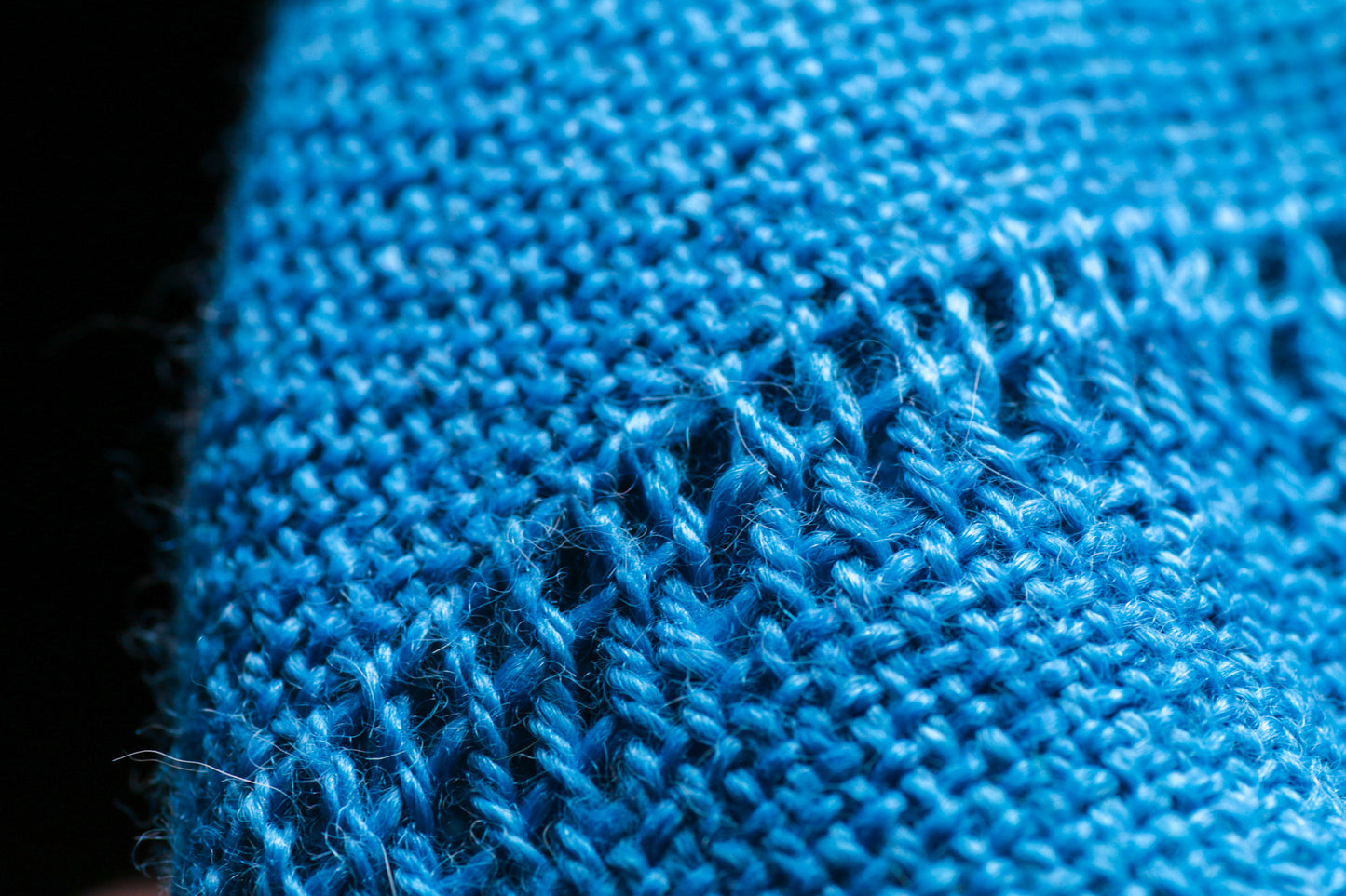 Alpaca Shawl - Blue Munsell